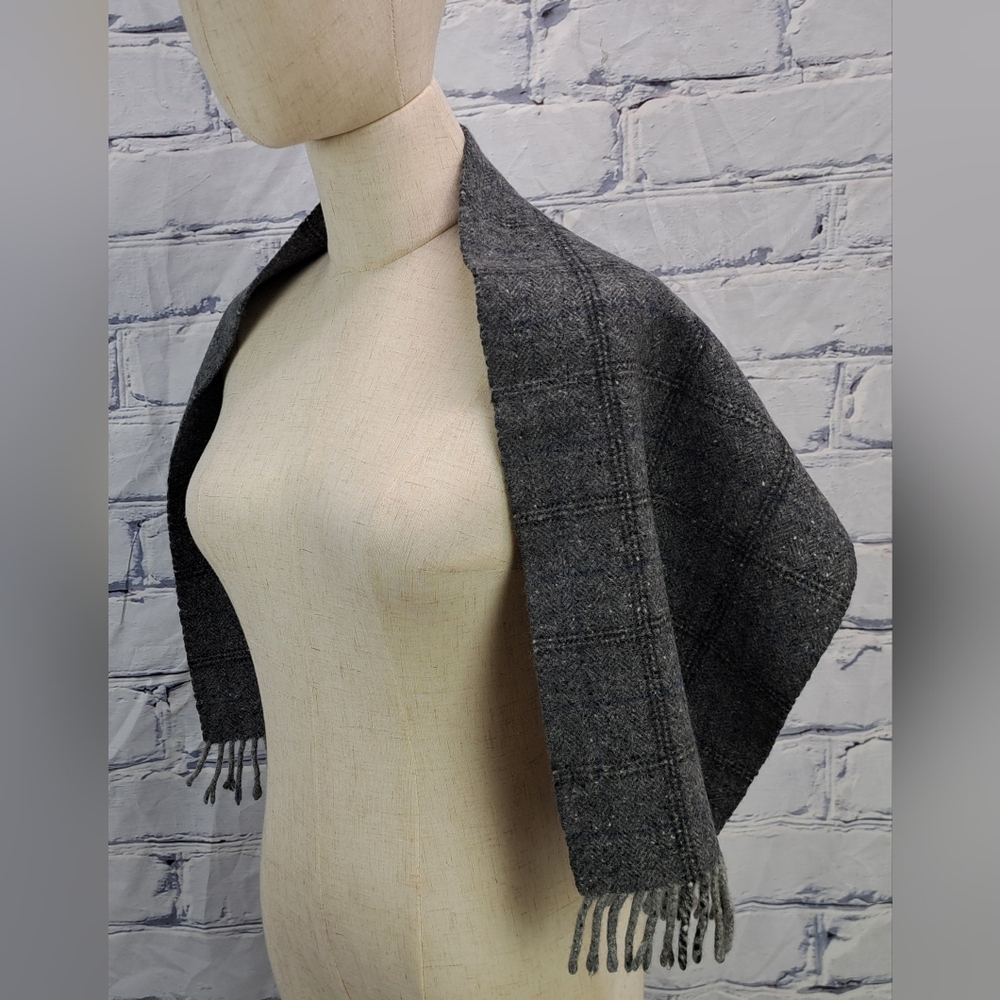 Burberry Vintage Scarf Check Speckled Gray 100% Cashmere England Y2K 42" x 11" - Picture 9 of 11